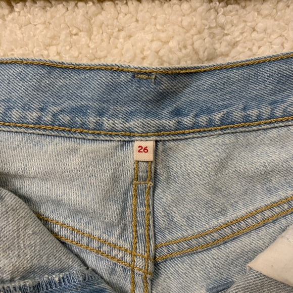Levi shorts - Picture 3 of 3